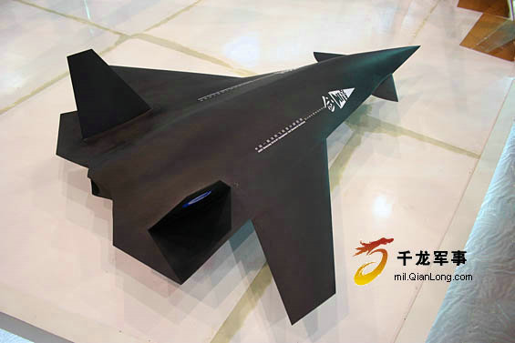 資料圖：中國暗劍無人攻擊機模型。