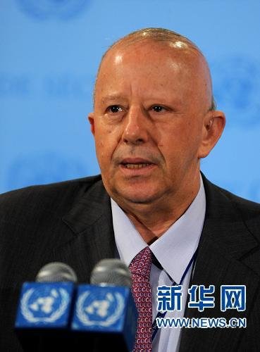 6月4日，聯(lián)合國安理會本月輪值主席、墨西哥常駐聯(lián)合國代表埃萊爾在紐約聯(lián)合國總部的記者會上對媒體發(fā)言。埃萊爾說，安理會將就“天安”號事件進行磋商。新華社記者 申宏 攝