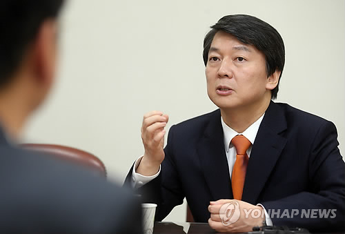 安哲秀稱(chēng)若當(dāng)選韓國(guó)總統(tǒng)在野黨是可靠施政伙伴