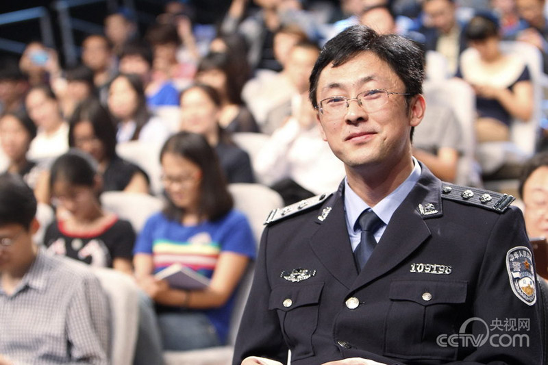 網(wǎng)絡名人社會責任論壇在北京召開。圖為參會嘉賓孫健。