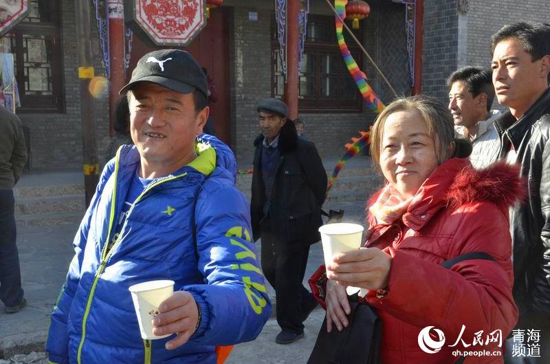 網(wǎng)絡(luò)媒體走轉(zhuǎn)改:古城萬人慶臘八 粥香暖心迎新年【7】