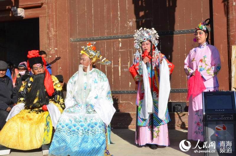 網(wǎng)絡(luò)媒體走轉(zhuǎn)改:古城萬人慶臘八 粥香暖心迎新年【17】