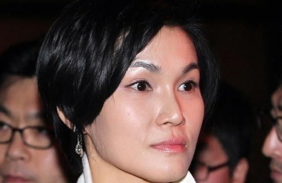 李敘顯(Lee Seo-Hun)，38歲，第一毛織(Cheil Industries)，執(zhí)行副總裁，韓國